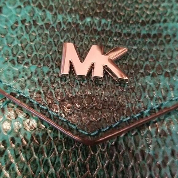 Michael Kors Teal Snake Print Clutch!!! Silver Chain!!! - Picture 2 of 8